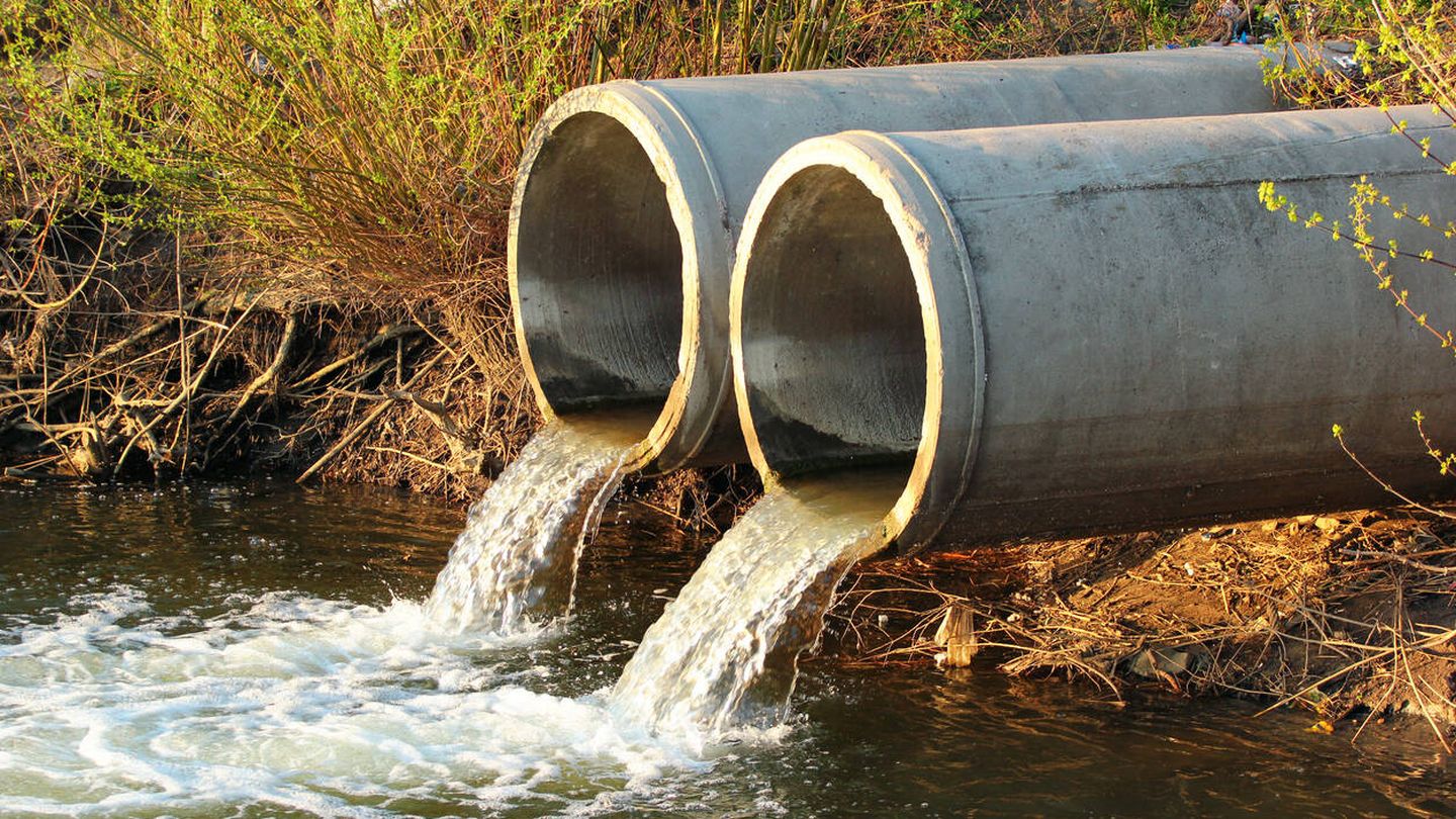 Tuberías agua vertidos contaminación