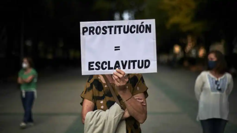 Prostitución es igual a esclavitud