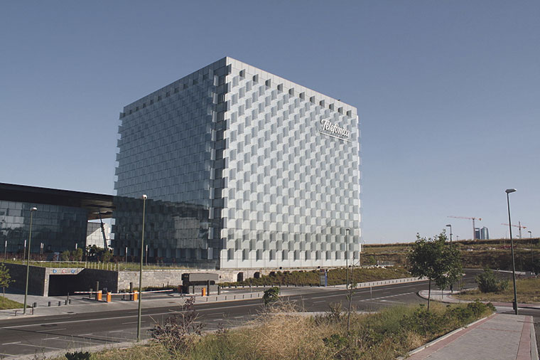 Edificio de Telefónica en la Comunidad de Madrid | M.Peinado / CC BY 2.0