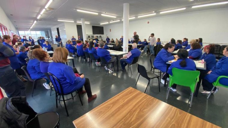 Asamblea de trabajadores y trabajadoras de calzados Pablosky