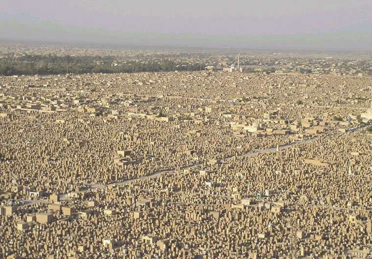 Cementerio de Nayaf. Iraq