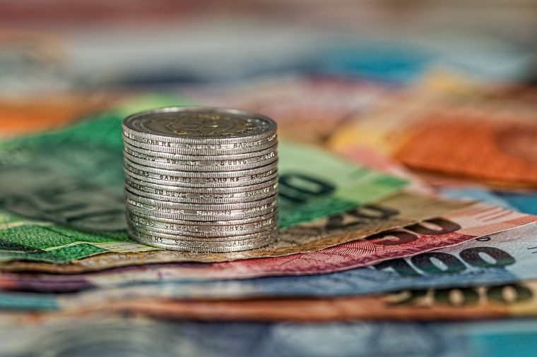 Dinero, Bancos