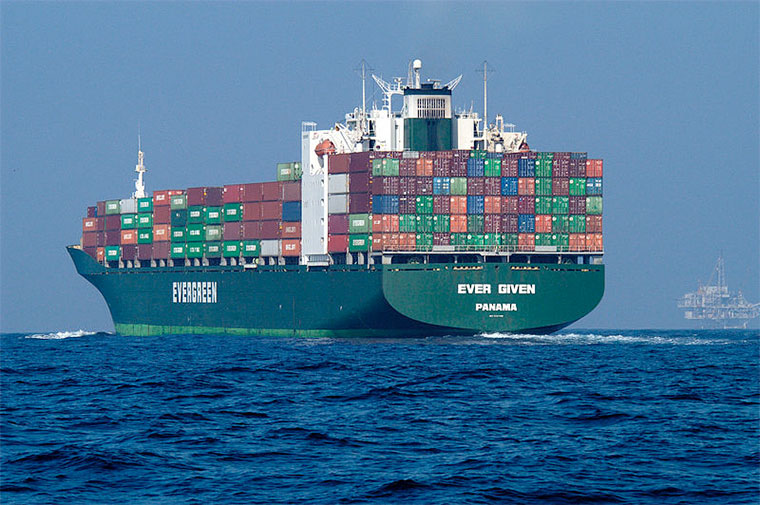 Buque mercante. Transporte marítimo de mercancías