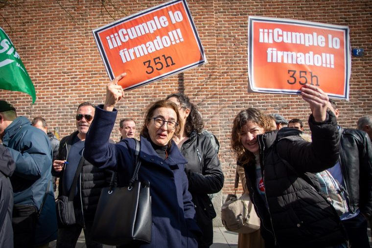 Trabajadoras Fábrica Nacional de Moneda y Timbre