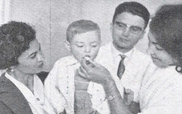 Vacunación contra la polio en León (1963) | Cedida por Rafael Nájera