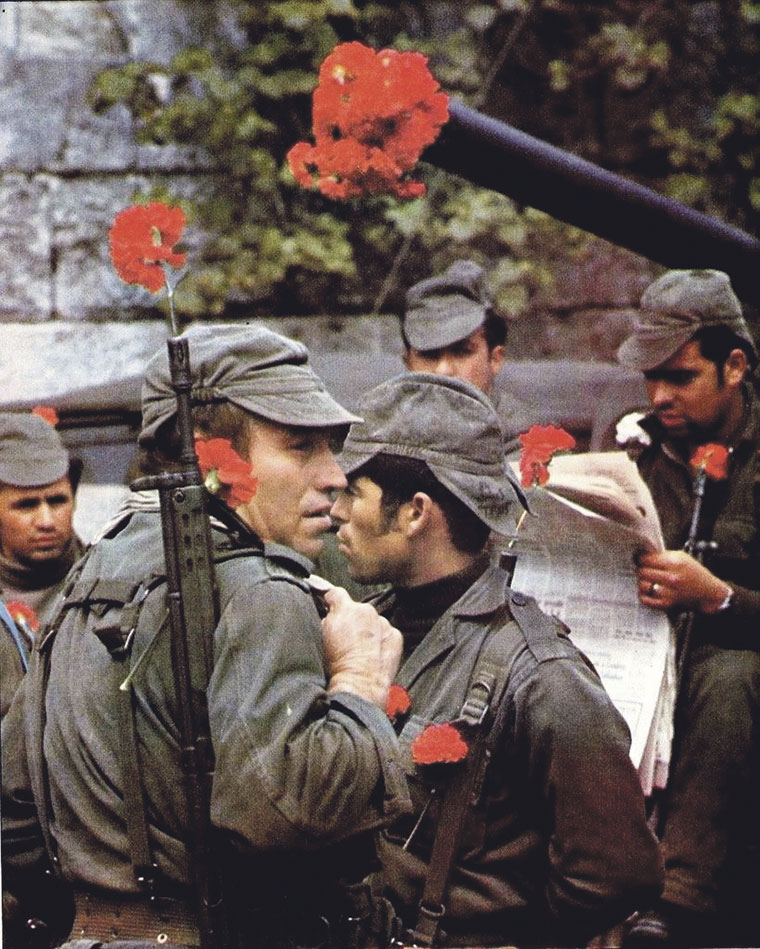 25 de Abril. Revolución de los Claveles
