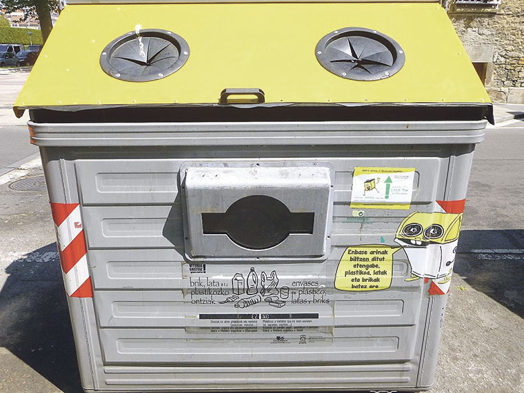 Contenedor de envases de reciclaje