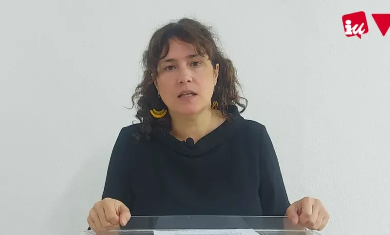 La coportavoz de Izquierda Unida, Amanda Meyer, en la rueda de prensa de IU de los lunes.
