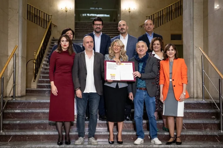 Acuerdo de desempleo Ministerio de Trabajo y Sindicatos