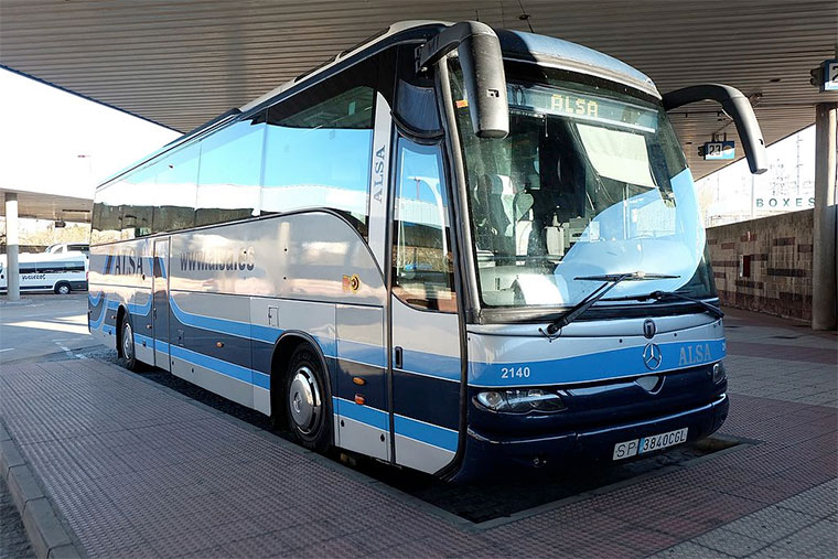 Autubús Alsa | Foto: Adrimarfer / CC BY-SA 4.0