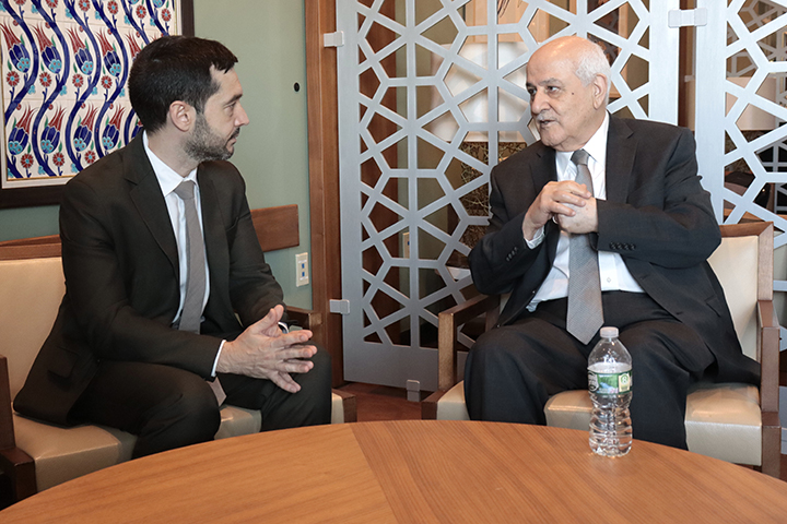 El ministro Bustinduy con el embajador de Palestina en la ONU