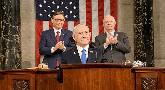 “Para que triunfen las fuerzas de la civilización, Estados Unidos e Israel deben permanecer unidos, porque cuando nos mantenemos unidos, sucede algo muy simple: nosotros ganamos y ellos pierden” (Del discurso de Benjamin Netanyahu en el Congreso de EE.UU. el 25 de julio de 2024) | Foto: US Federal Goverment / Public domain