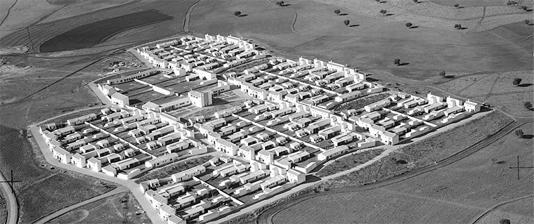 Poblado de colonización Villalba de Calatrava (Ciudad Real) | Foto: cultura.castillalamancha.es