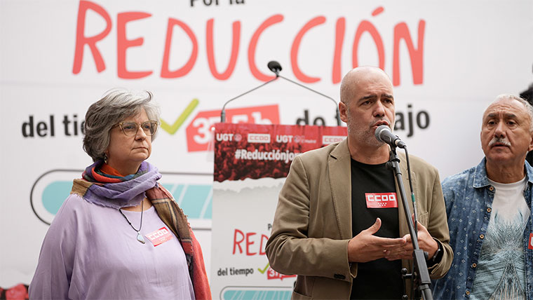 Unai Sordo, secretario general de Comisiones Obreras, interviene en la concentración por la reducción de la jornada laboral del 26 de septiembre de 2024 | Foto: Comisiones Obreras