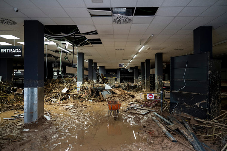 Efectos de la DANA. Garaje inundado