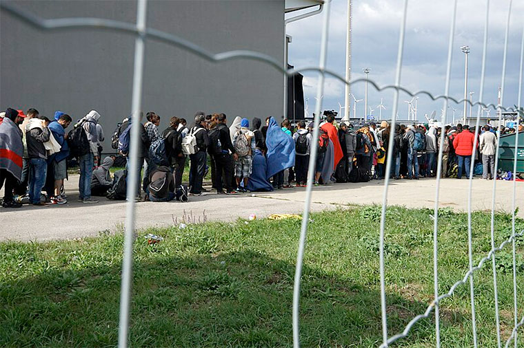 Refugiados, migrantes