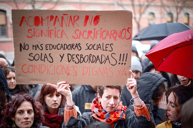 Concentración el pasado 13 de marzo de 2025 en Madrid, frente a Consejería de Políticas Sociales y Familia | Foto: Diego Vítores