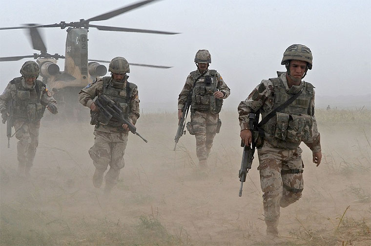 Soldados. Ejército. Gasto militar
