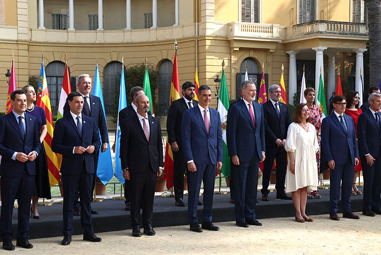 Foto de familia de la Conferencia de presidentes autonómicos el pasado 6 de junio de 2025 en Barcelona | Foto: Pool Moncloa/Fernando Calvo.