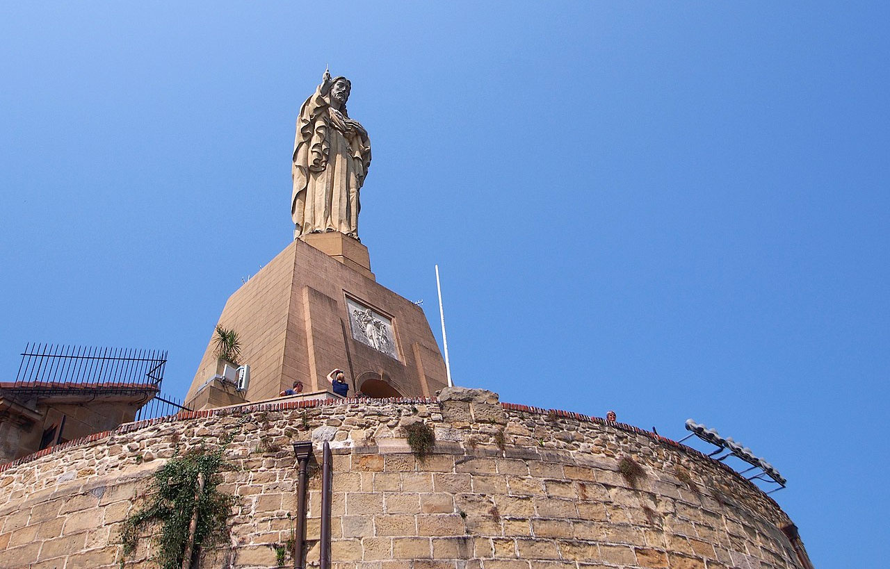 Sagrado Corazón de Jesús en el monte Urgull (Donosti) | Fuente: Wikimedia commons / rheins / CC BY 3.0