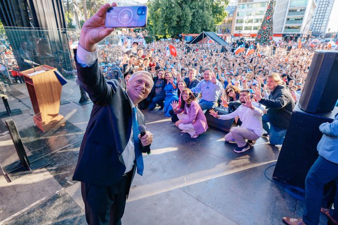 José Antonio Kast en un acto de campaña | Fuente: Imagen de su cuenta oficial de la red X