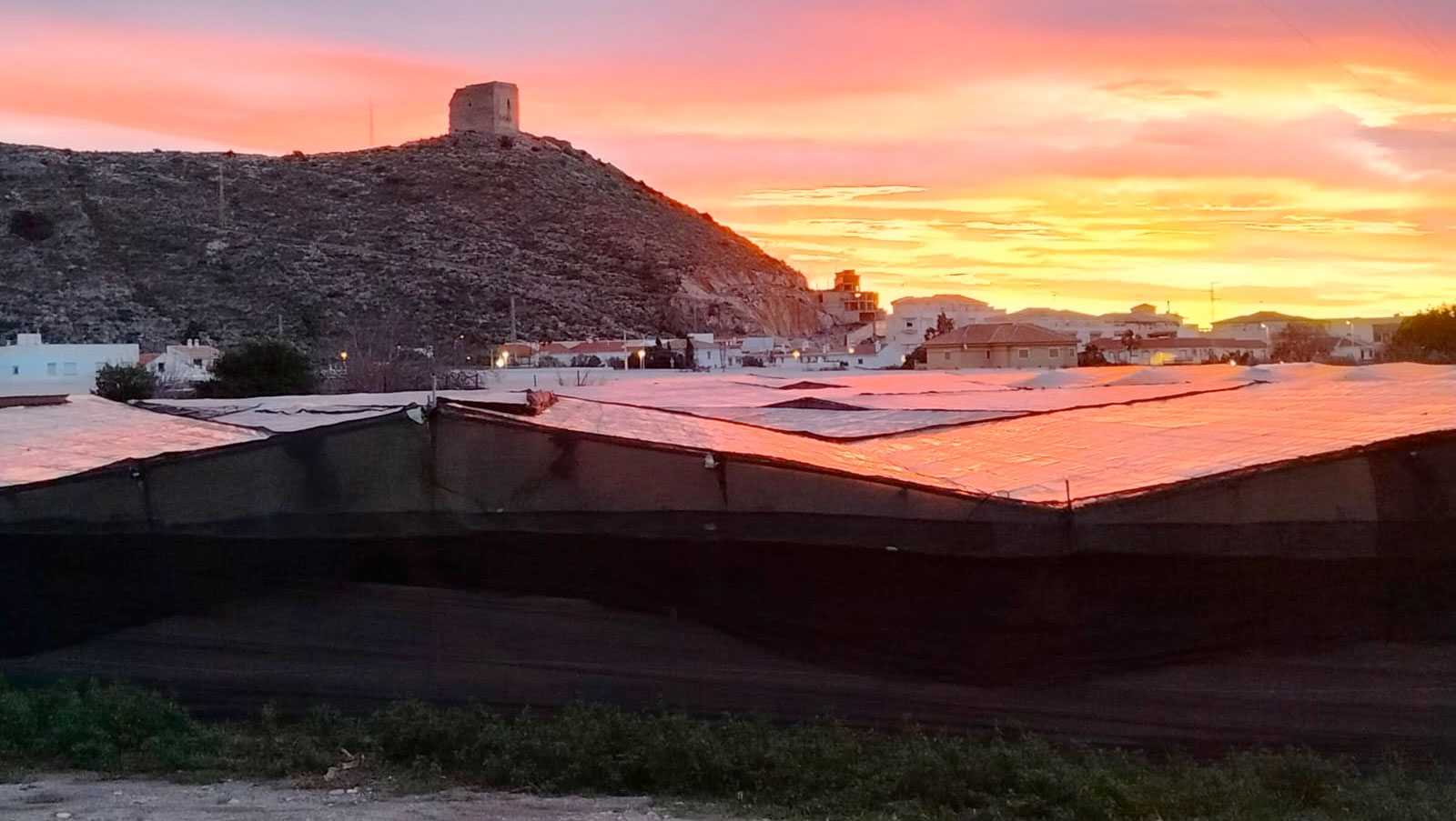 Castell de Ferro (Granada). 6 etapa de la X Marcha de La Desbandá | Fuente: facebook.com/LaDesbandaMalagaAlmeria