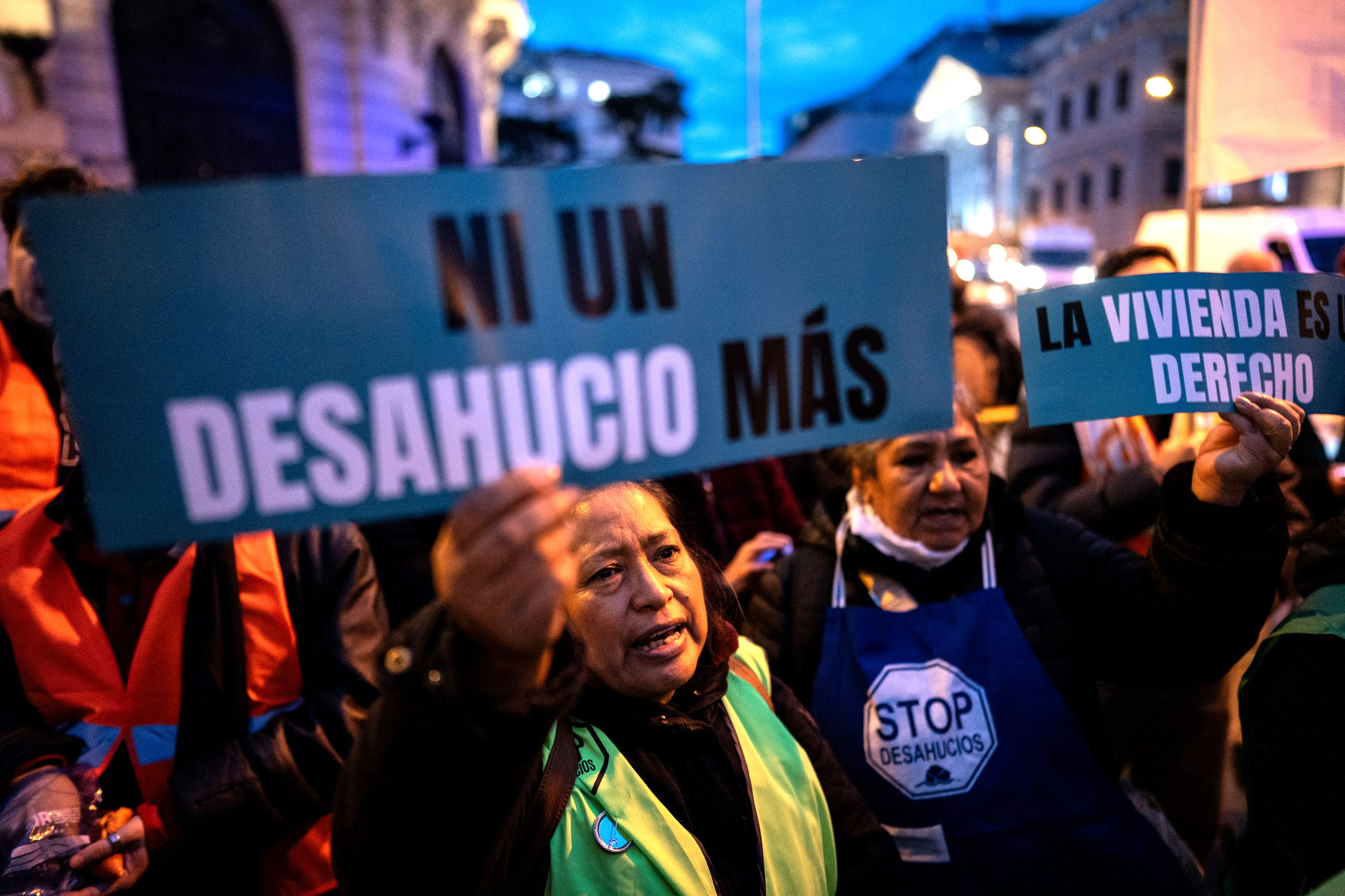 Concentración de urgencia contra los desahucios frente al Congreso de los Diputados el pasado 28 de enero en Madrid | Fuente: Olmo Calvo