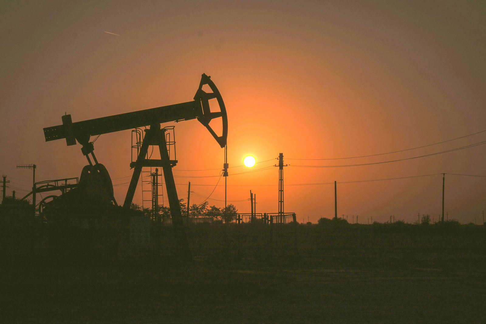 Yacimiento petrolífero | Fuente: Mihai / Licencia Unsplash