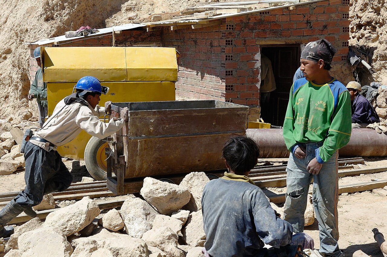 Mineros en Potosí (Perú) | Christophe Meneboeuf / CC BY-SA 2.5