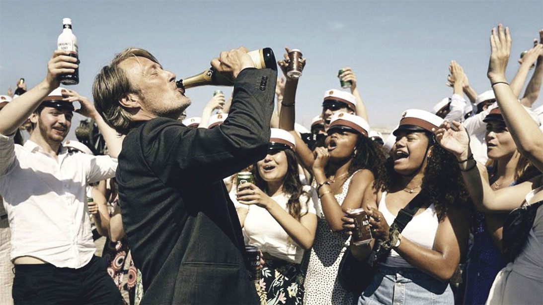 Escena de “Otra ronda” del director Thomas Vinterberg