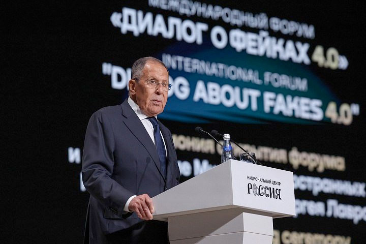 Ministro de Asuntos Exteriores de Rusia S.V. Lavrov en el Cuarto Foro Internacional «Diálogo sobre falsedades» (Moscú, 22 de septiembre de 2026) | Fuente: @RusEmbassyJ