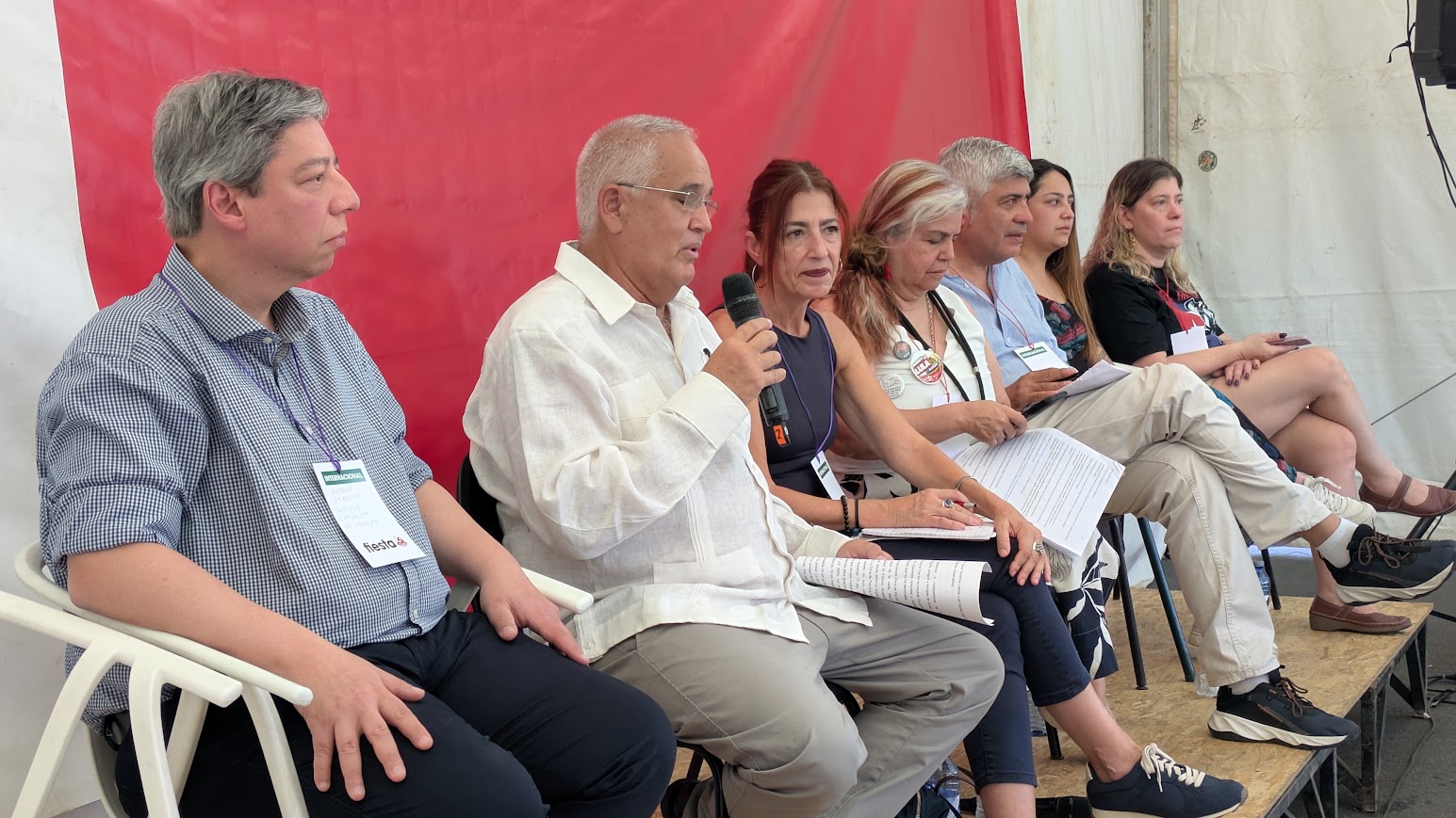 De izquierda a derecha: Gustavo Cabrera, Emilio Lozada, Cristina Simó, Renecéya Mara de Mello, Alejandro Rusconi, Daisy Viviana Aparicio y Jana Silverman.